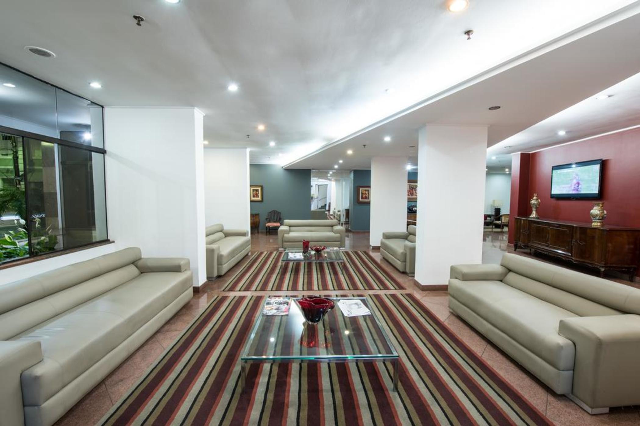 Hotel Carlton Plaza Посус-ди-Калдас Экстерьер фото