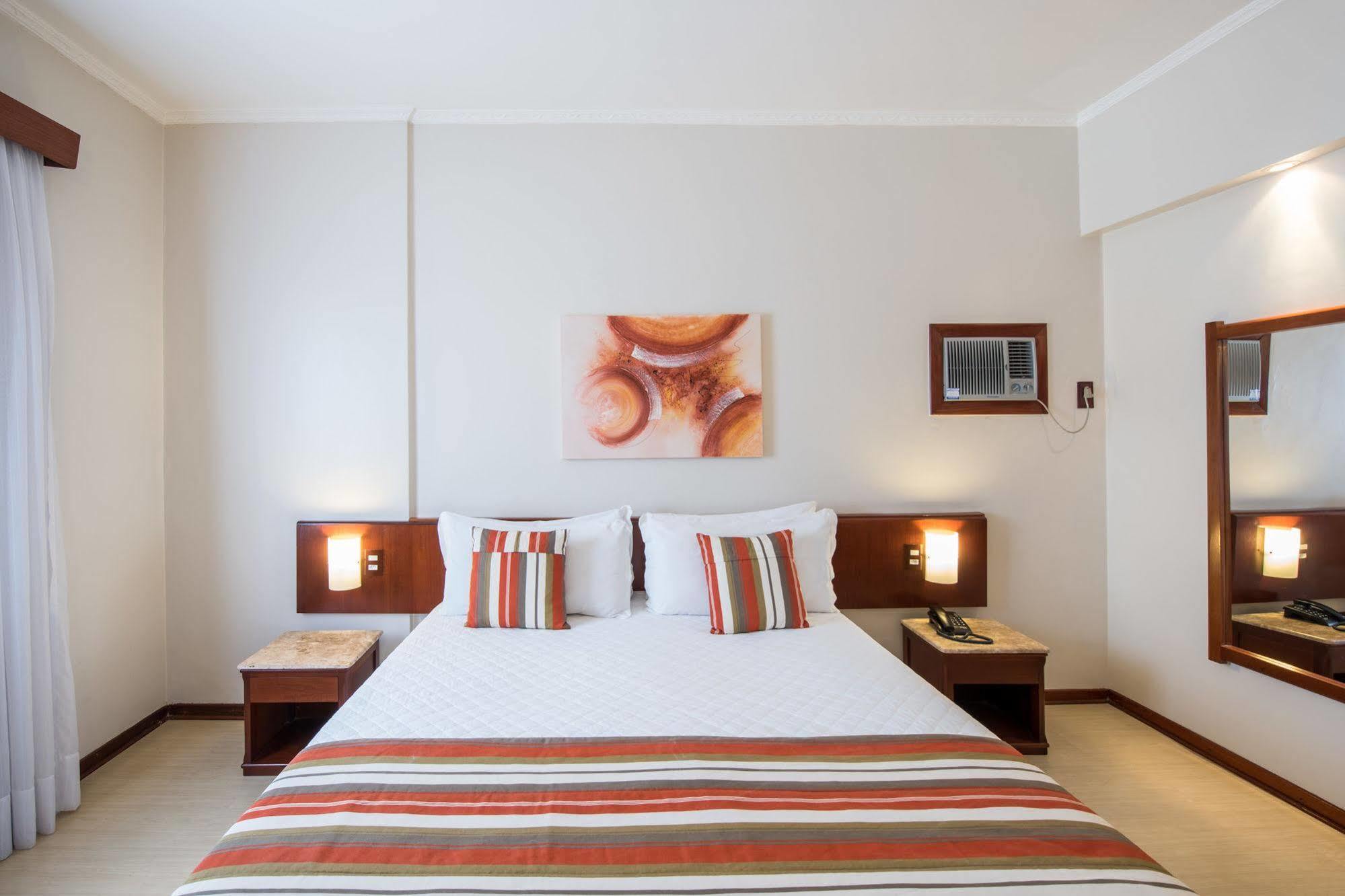 Hotel Carlton Plaza Посус-ди-Калдас Экстерьер фото